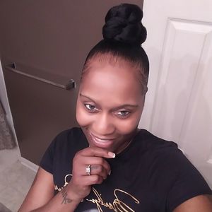 Meet your Posher, Candice